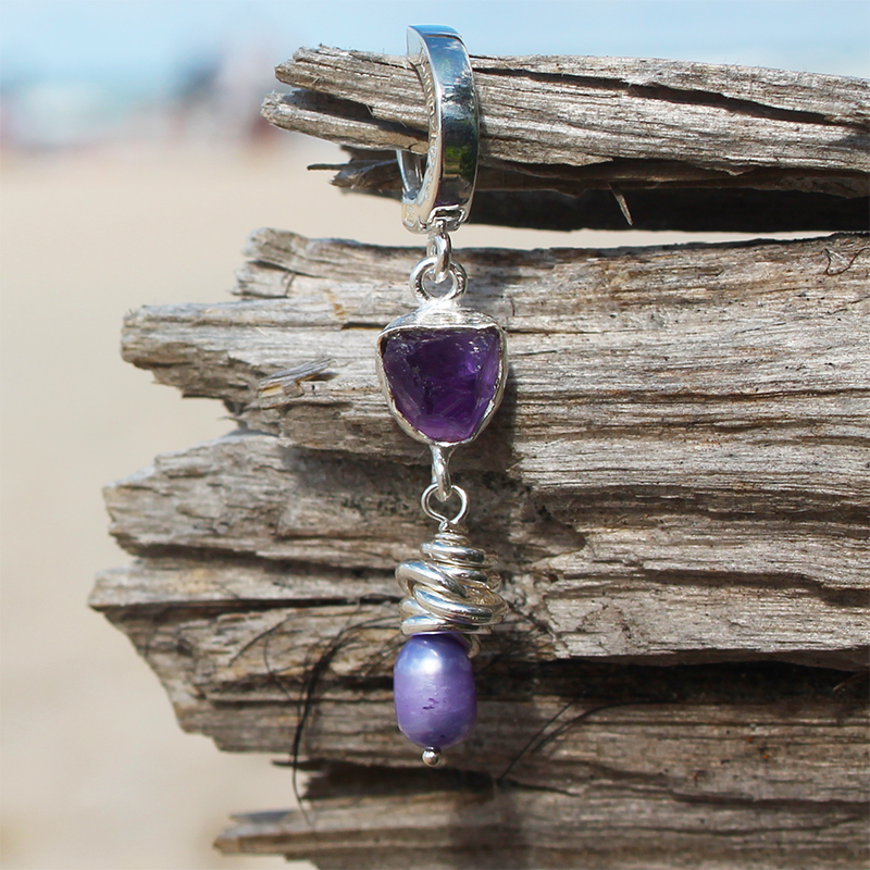 Belly Button Rings. Freshwater Pearl Amethyst Clasp - Natural Purple Died Freshwater Pearl and Rough Amethyst